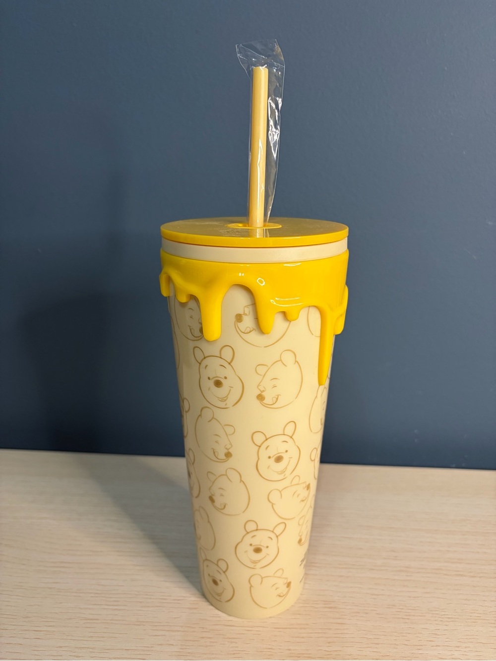 Yellow Winnie the Pooh Drip Tumbler with Straw